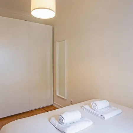Apartment Cosy 1 Bedroom In Belem Lisbon