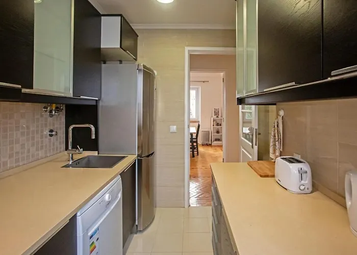 Cosy 1 Bedroom In Belem *
